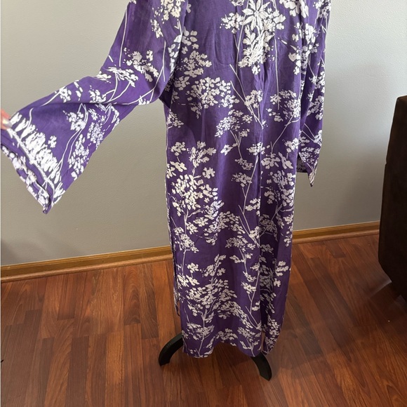 Indian Couture Dresses & Skirts - 🌸Elegant Purple Floral Dress 23”Ptp Indian Couture. NWOT
